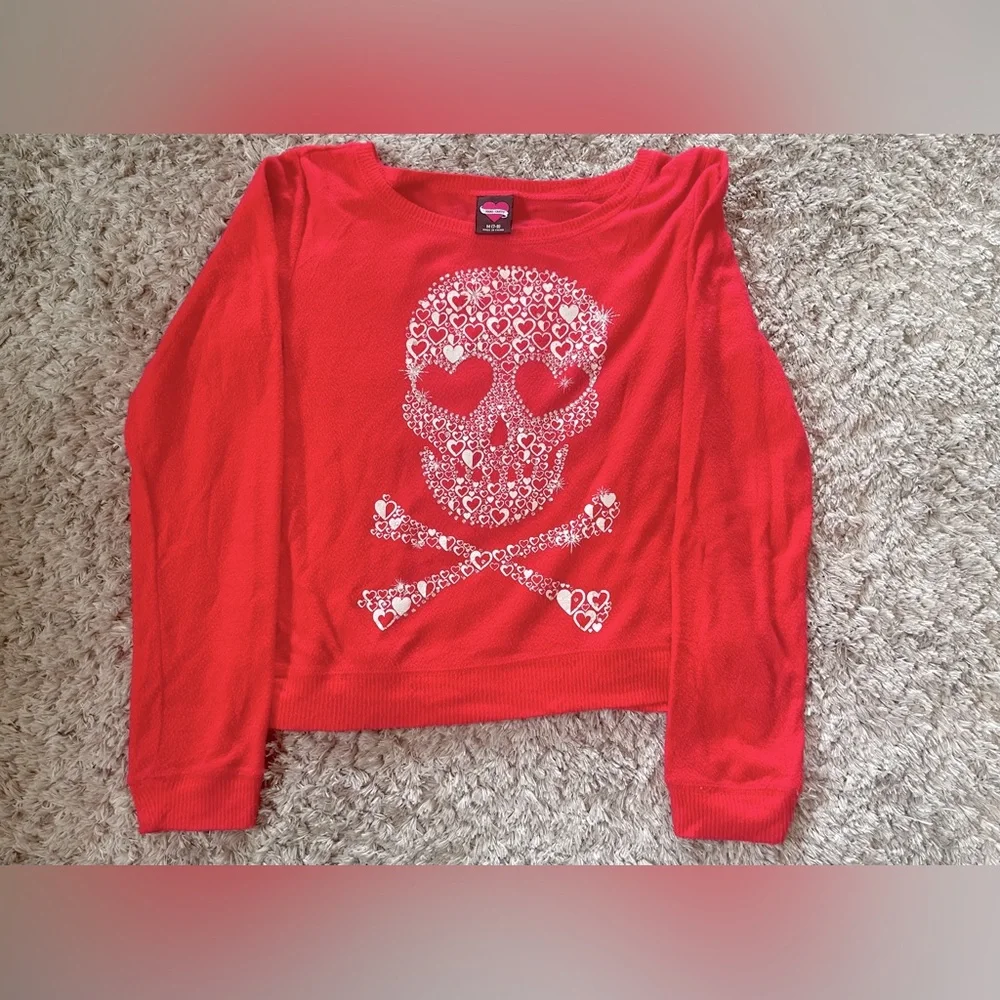 Pretty Rhinestone Skull Sweater ☠️❤️🔥 - Picture 1 of 2